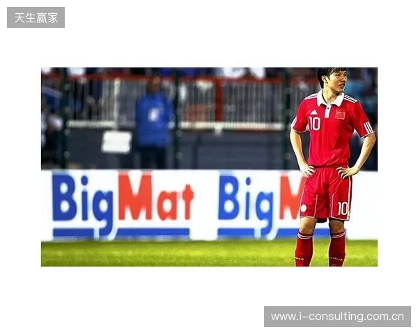 邓卓翔、常卫魏、闫毅等人参加2025武汉足球明星表演赛