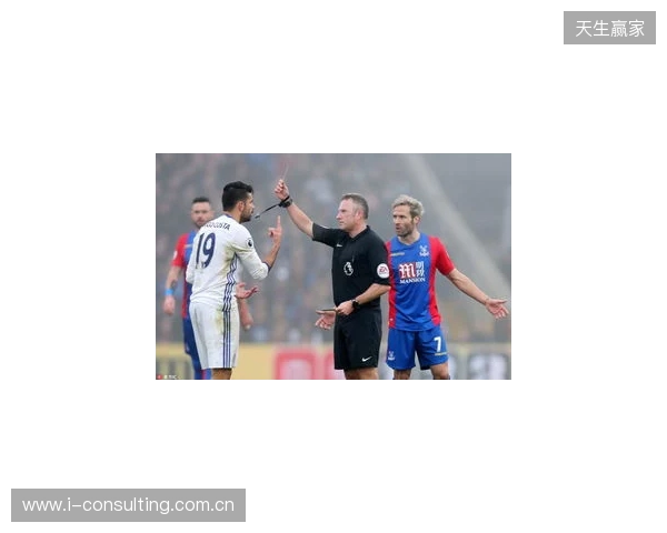 前白堡球员：当年刻意吃黄牌被停赛，这样就能多见见女友了