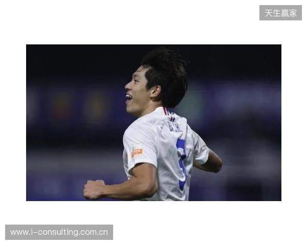 半场-玉昆暂0-0申花 约尼查造险两队合计1射正 半场-玉昆暂0-0申花 约尼查造险两队合计1射正